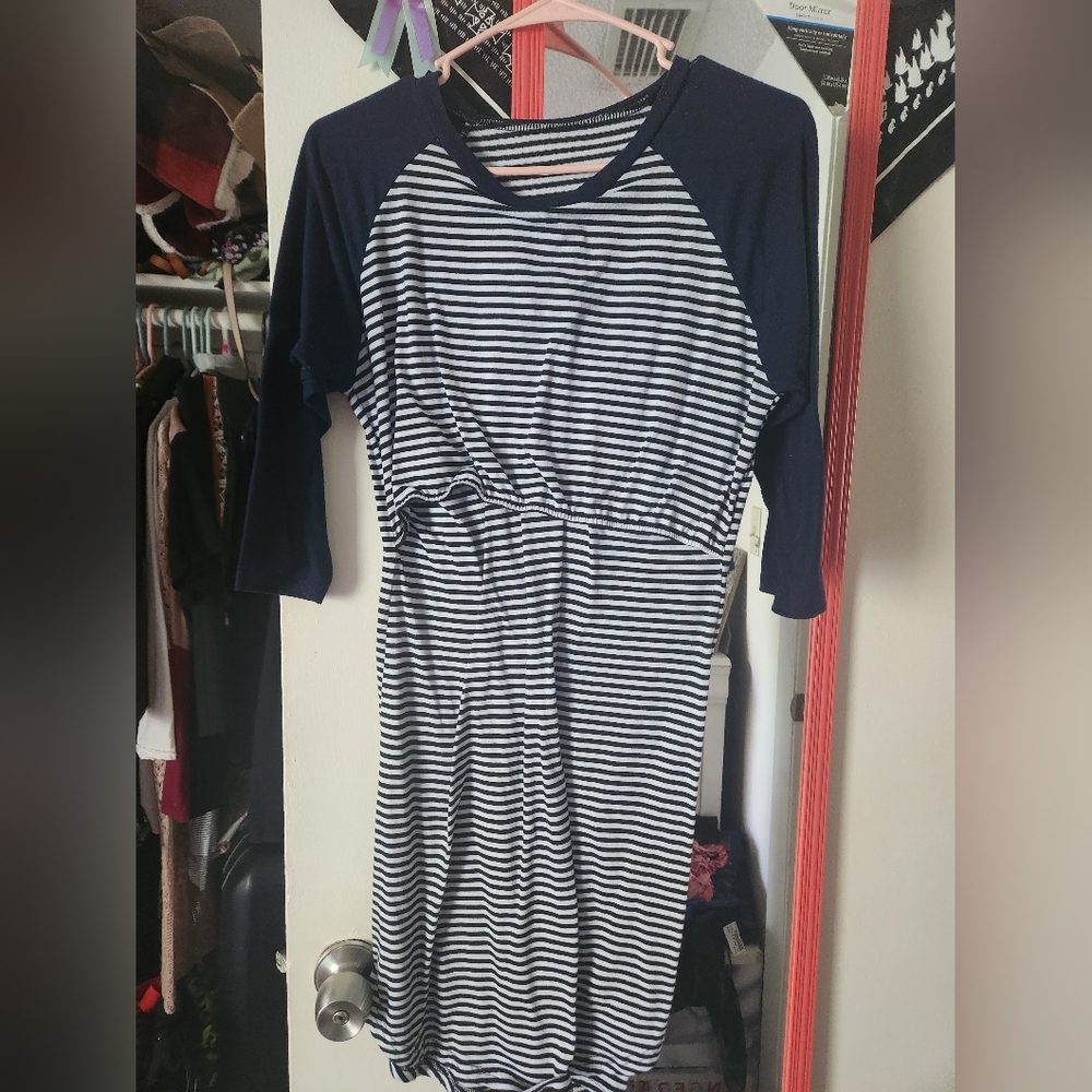 Maternity/nursing dress